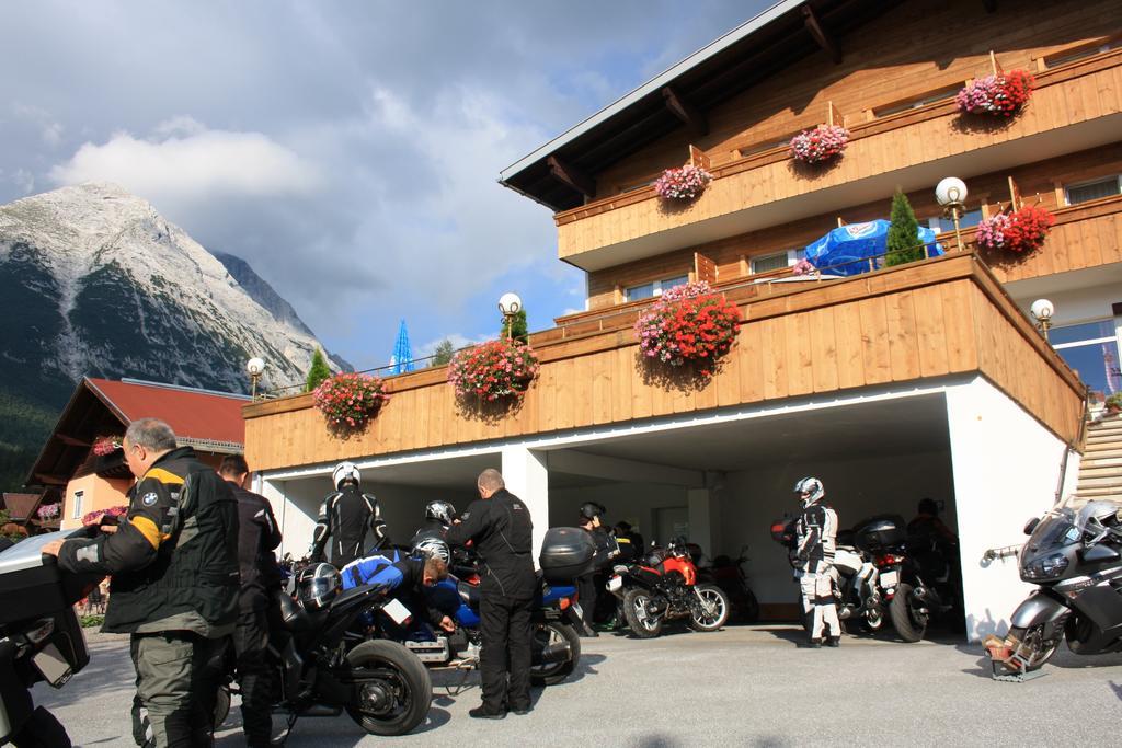 Landhotel Wolf Leutasch Exterior foto